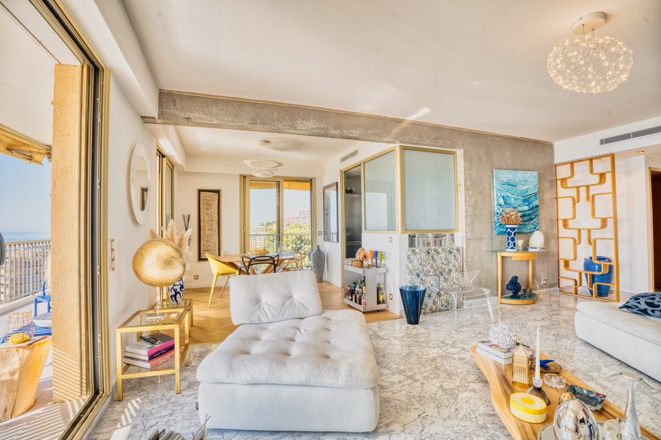 Appartement V. — pièce de vie ouverte sur la mer